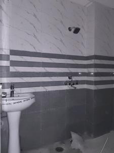 Common Bathroom Image of 1050 Sq.ft 2 BHK Apartment / Flat for sale in The Grand Estate, Noida Extension Greater Noida for Rs. 4004500