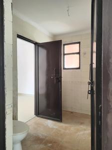 Common Bathroom Image of 2296 Sq.ft 4 BHK Apartment / Flat for sale in Royal Apartment, Sigma IV Greater Noida for Rs. 19500000