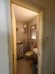 Bathroom Image of 815 Sq.ft 2 BHK Apartment / Flat for sale in Suncity Complex, Powai Mumbai for Rs. 14000000