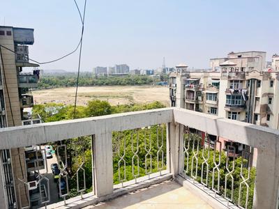Balcony Image of 1750 Sq.ft 3 BHK Apartment / Flat for sale in Varun Apartments, Sector 62 Noida for Rs. 20000000