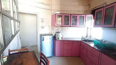 Kitchen Image of 550 Sq.ft 1 BHK Apartment / Flat for rent in Camp Pune for Rs. 25000