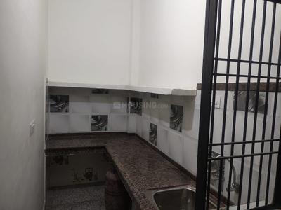 Kitchen Image of 800 Sq.ft 1 BHK Builder Floor for rent in Karaundi Varanasi for Rs. 6000