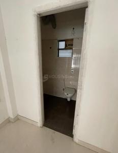 Bathroom Image of 900 Sq.ft 2 BHK Apartment / Flat for sale in The 102, Joka Kolkata for Rs. 5800000