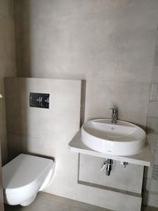 Common Bathroom Image of 1350 Sq.ft 3 BHK Apartment / Flat for sale in Juhu Mumbai for Rs. 57500000