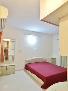 Bedroom Image of 1450 Sq.ft 3 BHK Apartment / Flat for sale in Daffodils, Magarpatta City Pune for Rs. 18000000