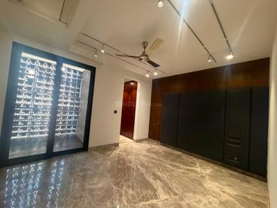 Bedroom Image of 4500 Sq.ft 4 BHK Builder Floor for sale in New Friends Colony New Delhi for Rs. 150000000