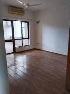 Bedroom Image of 2000 Sq.ft 3.5 BHK Apartment / Flat for sale in Panchshil Forest Castles, Mundhwa Pune for Rs. 40000000