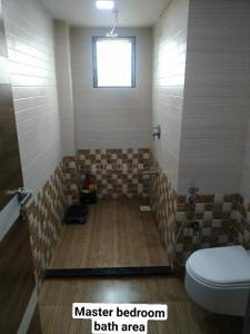 Bathroom Image of 1000 Sq.ft 3 BHK Duplex for rent in Barbodhan Surat for Rs. 14000