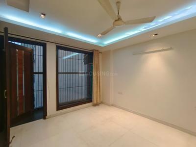 Bedroom Image of 1800 Sq.ft 3 BHK Builder Floor for rent in Vivek Vihar New Delhi for Rs. 65000