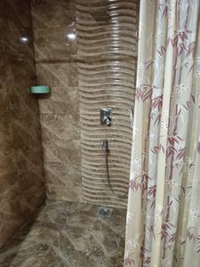 Bathroom Image of 1800 Sq.ft 3 BHK Builder Floor for rent in Hauz Khas New Delhi for Rs. 250000