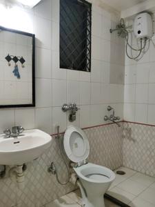 Bedroom Two Image of 955 Sq.ft 2 BHK Apartment / Flat for rent in Hiranandani Caviana, Hiranandani Estate Thane for Rs. 40000