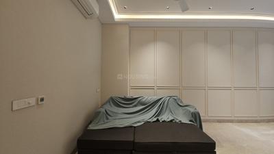Living Room Image of 1800 Sq.ft 3 BHK Builder Floor for rent in Green Park New Delhi for Rs. 250000