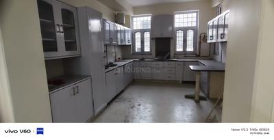Kitchen Image of 4000 Sq.ft 4.5 BHK Builder Floor for rent in Sector 48 Noida for Rs. 65000