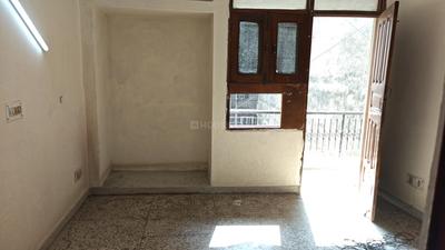 Bedroom Image of 1350 Sq.ft 2 BHK Builder Floor for rent in Arjun Nagar New Delhi for Rs. 35000