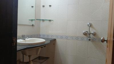 Image of 816 Sq.ft 2 BHK Apartment / Flat for rent in Evershine Millennium Paradise, Kandivali East, Mumbai for Rs. 60000