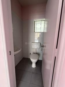 Bathroom Image of 910 Sq.ft 3 BHK Apartment / Flat for sale in Shapoorji Pallonji Shukhobrishti, New Town Kolkata for Rs. 6500000