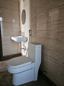 Common Bathroom Image of 612 Sq.ft 1 BHK Apartment / Flat for rent in Nirmiti 25 East, Kharadi Pune for Rs. 26000