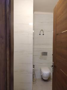 Common Bathroom Image of 1620 Sq.ft 3 BHK Builder Floor for sale in BPTP District 3, Sector 85 Faridabad for Rs. 17500000
