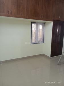 Bedroom Image of 1200 Sq.ft 2 BHK Builder Floor for rent in Adyar Chennai for Rs. 40000