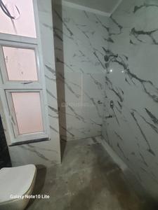 Bathroom Image of 2000 Sq.ft 3 BHK Builder Floor for rent in Sector 122 Noida for Rs. 35000