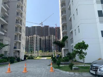 Image of 1410 Sq.ft 3 BHK Apartment / Flat for sale in Amrapali Silicon City, Sector 76, Noida for Rs. 15800000