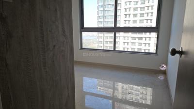 Bedroom Image of 850 Sq.ft 2 BHK Apartment / Flat for rent in Kalpataru Immensa, Thane West Thane for Rs. 42000