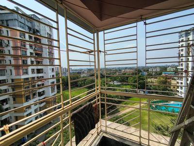 Balcony Image of 1300 Sq.ft 3 BHK Apartment / Flat for sale in Diamond City West, Sarsuna Kolkata for Rs. 8500000
