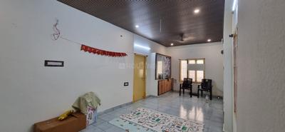 Bedroom Image of 1600 Sq.ft 3 BHK Apartment / Flat for rent in Benz Circle Vijayawada for Rs. 20000