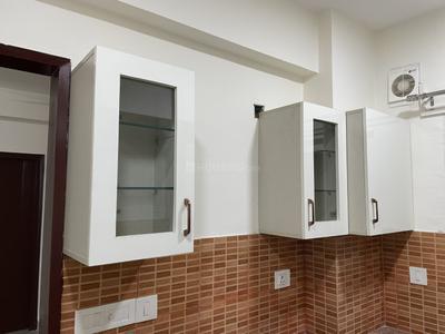 Kitchen Image of 750 Sq.ft 2 BHK Apartment / Flat for rent in Eldeco Accolade, Sector 2 Sohna for Rs. 28000