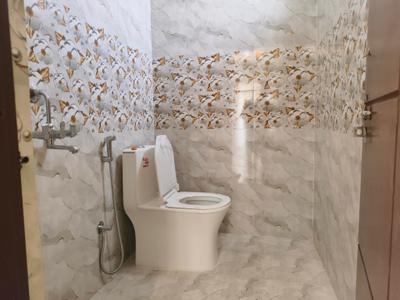 Common Bathroom Image of 783 Sq.ft 1 BHK Apartment / Flat for rent in Kondapur Hyderabad for Rs. 16000