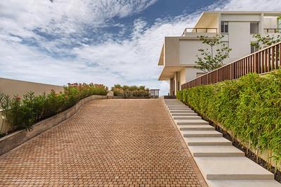 Image of 18000 Sq.ft 4 BHK Independent House for sale in Injambakkam, Chennai for Rs. 700000000