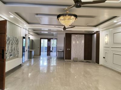 Living Room Image of 2100 Sq.ft 4 BHK Builder Floor for sale in Sector 14 Gurgaon for Rs. 37000000