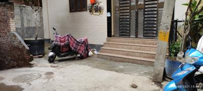 Balcony Image of 900 Sq.ft 9 BHK Independent House for sale in Sangam Vihar New Delhi for Rs. 14000000