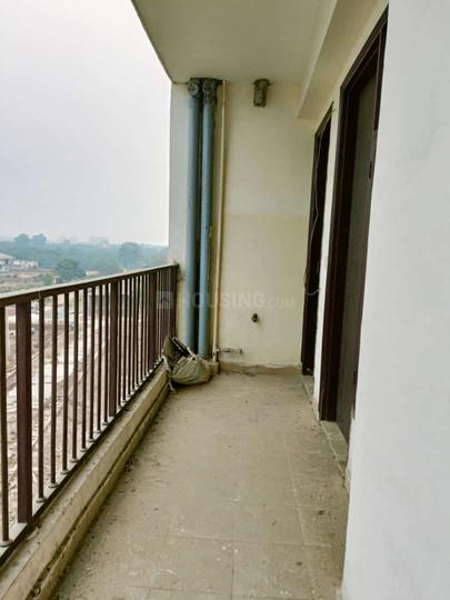 Sarfabad, Sector 73 Main Image 1