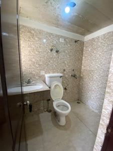 Bathroom Image of 1625 Sq.ft 3 BHK Apartment / Flat for sale in Paras Seasons, Sector 168 Noida for Rs. 13600000