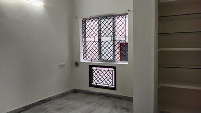 Bedroom Image of 765 Sq.ft 2 BHK Apartment / Flat for rent in Velachery Chennai for Rs. 24000