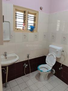 Bathroom Image of 1200 Sq.ft 3 BHK Independent House for rent in Kumaraswamy Layout Bengaluru for Rs. 35000