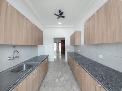 Kitchen Image of 3000 Sq.ft 4 BHK Builder Floor for sale in SS Linden IV, Sector 85 Gurgaon for Rs. 28000000