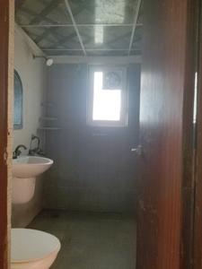 Common Bathroom Image of 1399 Sq.ft 3 BHK Apartment / Flat for sale in Urbtech Xaviers, Sector 168 Noida for Rs. 12000000