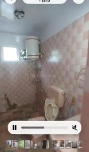 Bathroom Image of 1200 Sq.ft 3 BHK Apartment / Flat for rent in Bharari Shimla for Rs. 20000