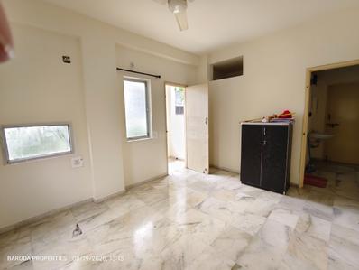 Hall Image of 1100 Sq.ft 2 BHK Apartment / Flat for rent in Race Course Vadodara for Rs. 22000