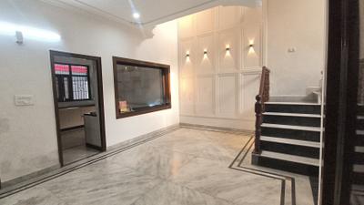 Living Room Image of 6000 Sq.ft 5 BHK Independent House for sale in Sector 41 Noida for Rs. 70000000