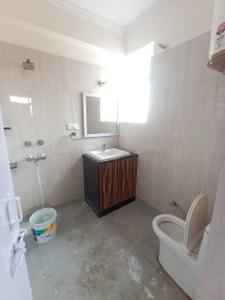 Bathroom Image of 1900 Sq.ft 3 BHK Apartment / Flat for sale in CGHS Bank Vihar Apartments, Sector 22 Dwarka New Delhi for Rs. 28900000