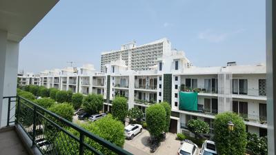 Image of 1230 Sq.ft 2.5 BHK Builder Floor for sale in Central Park Flower Valley, Sector 33, Sohna for Rs. 15000000