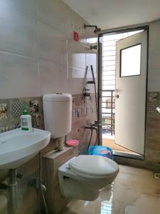 Common Bathroom Image of 533 Sq.ft 1 BHK Apartment / Flat for rent in Kasarvadavali Thane for Rs. 18000