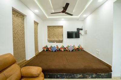 Hall Image of 3000 Sq.ft 4 BHK Villa for rent in Sun Montana, Gold Valley Lonavala for Rs. 100000