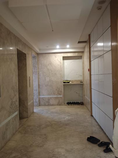 Tharwani Rosewood Main Image 1