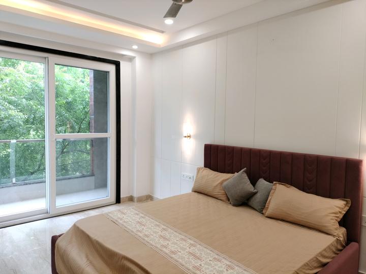 Surya Lavish Floor Main Image 1