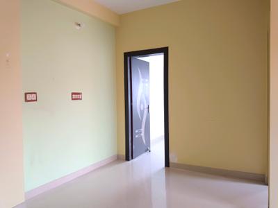 Living Room Image of 700 Sq.ft 2 BHK Apartment / Flat for sale in Baghajatin Kolkata for Rs. 3300000