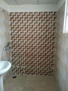 Bathroom Image of 1000 Sq.ft 2 BHK Apartment / Flat for sale in 16th Parkview Gaur Yamuna City, Yeida Greater Noida for Rs. 7033000